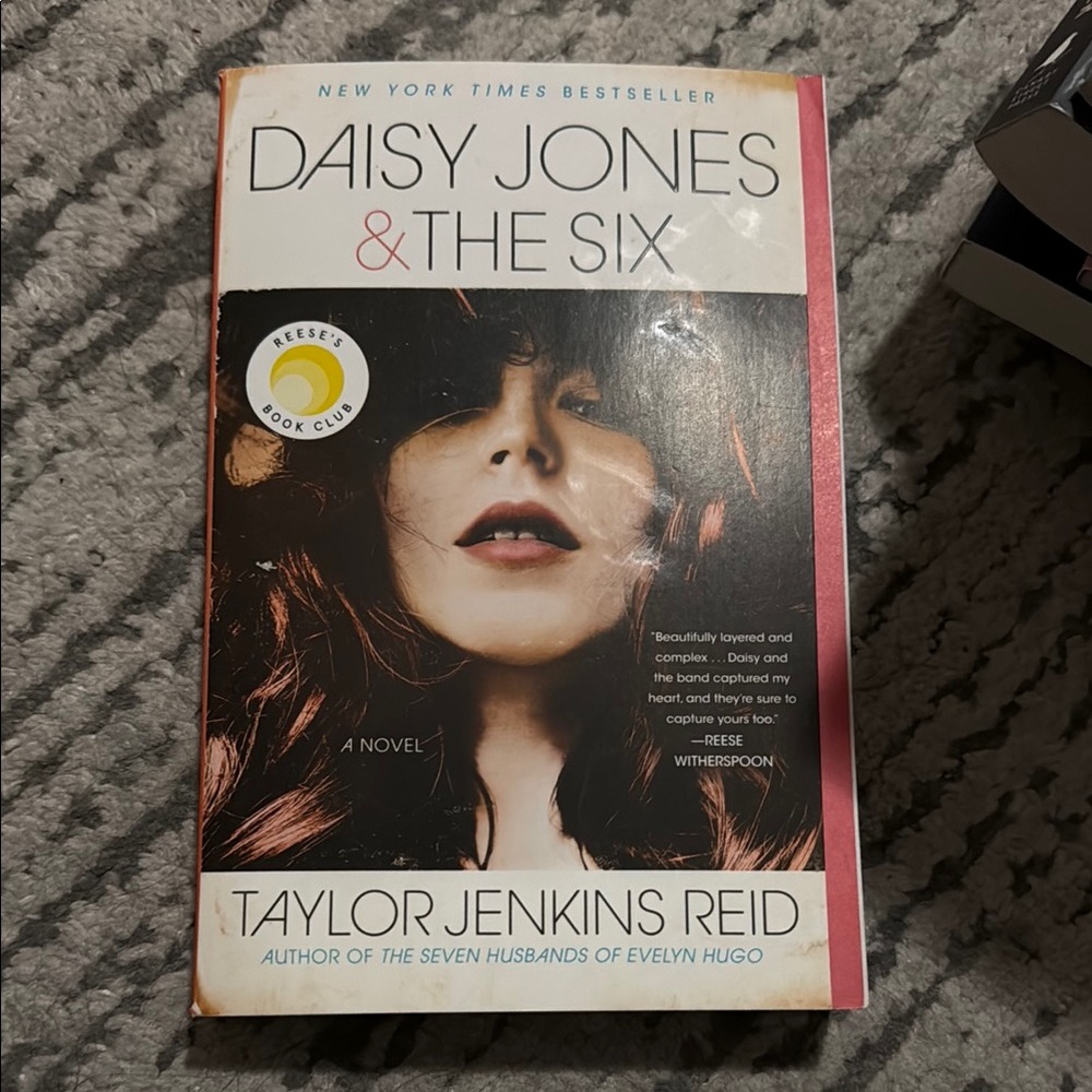 Daisy Jones & The Six Book